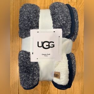 UGG classic puff throw 50x70 NWT